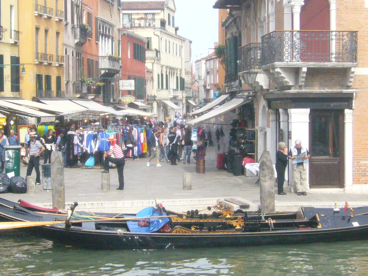 A spasso per la caratteristica Murano